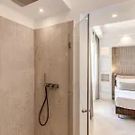 בית הארחה Diff'rent Souls - Luxury 4*