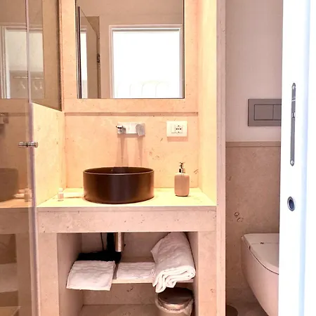 Diff'rent Souls - Luxury