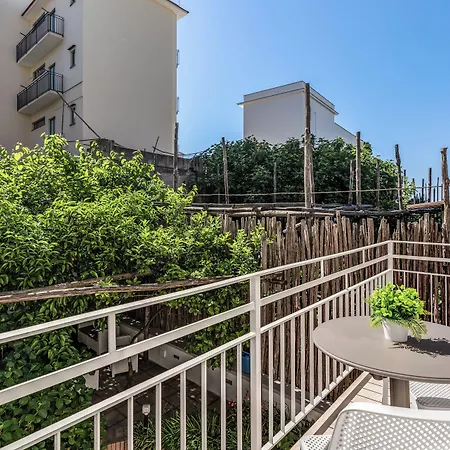 Diff'rent Souls - Luxury Gasthof 4*