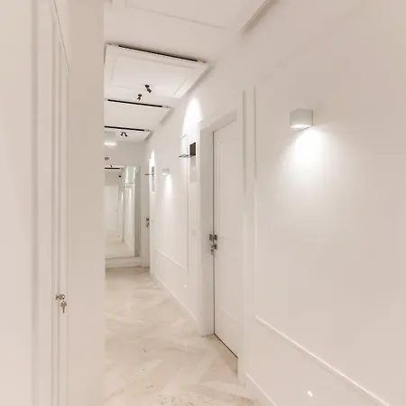 Diff'rent Souls - Luxury 4* סורנטו