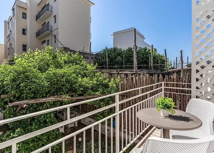 Pensión Diff'rent Souls - Luxury 4*