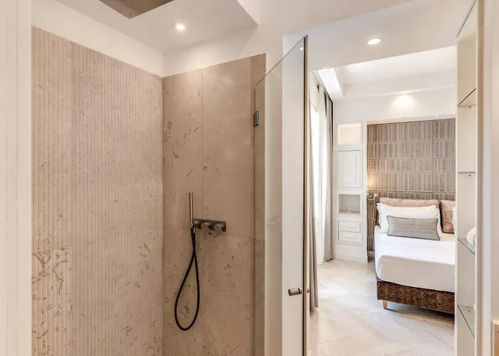 Pensión Diff'rent Souls - Luxury 4*