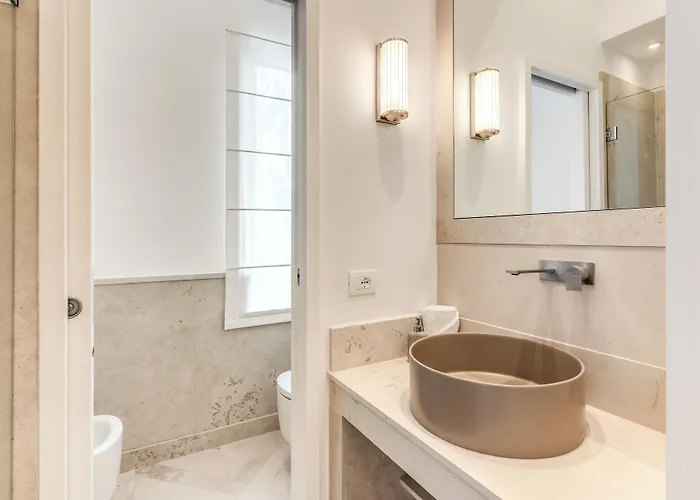 Diff'rent Souls - Luxury