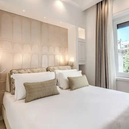 Diff'rent Souls - Luxury Sorrente