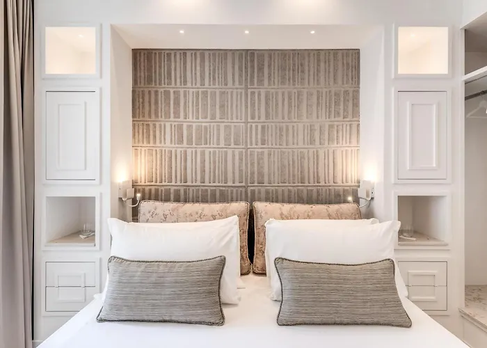 Diff'rent Souls - Luxury 4*