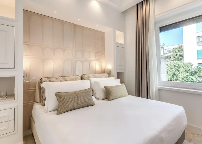 Diff'rent Souls - Luxury סורנטו