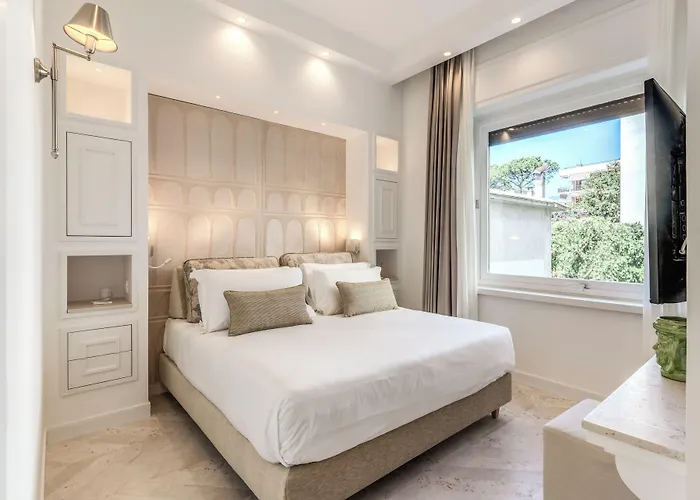 Diff'rent Souls - Luxury